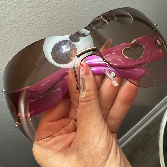 Juicy Couture Y2K Pink RARE charm sunglasses - Picture 6 of 7